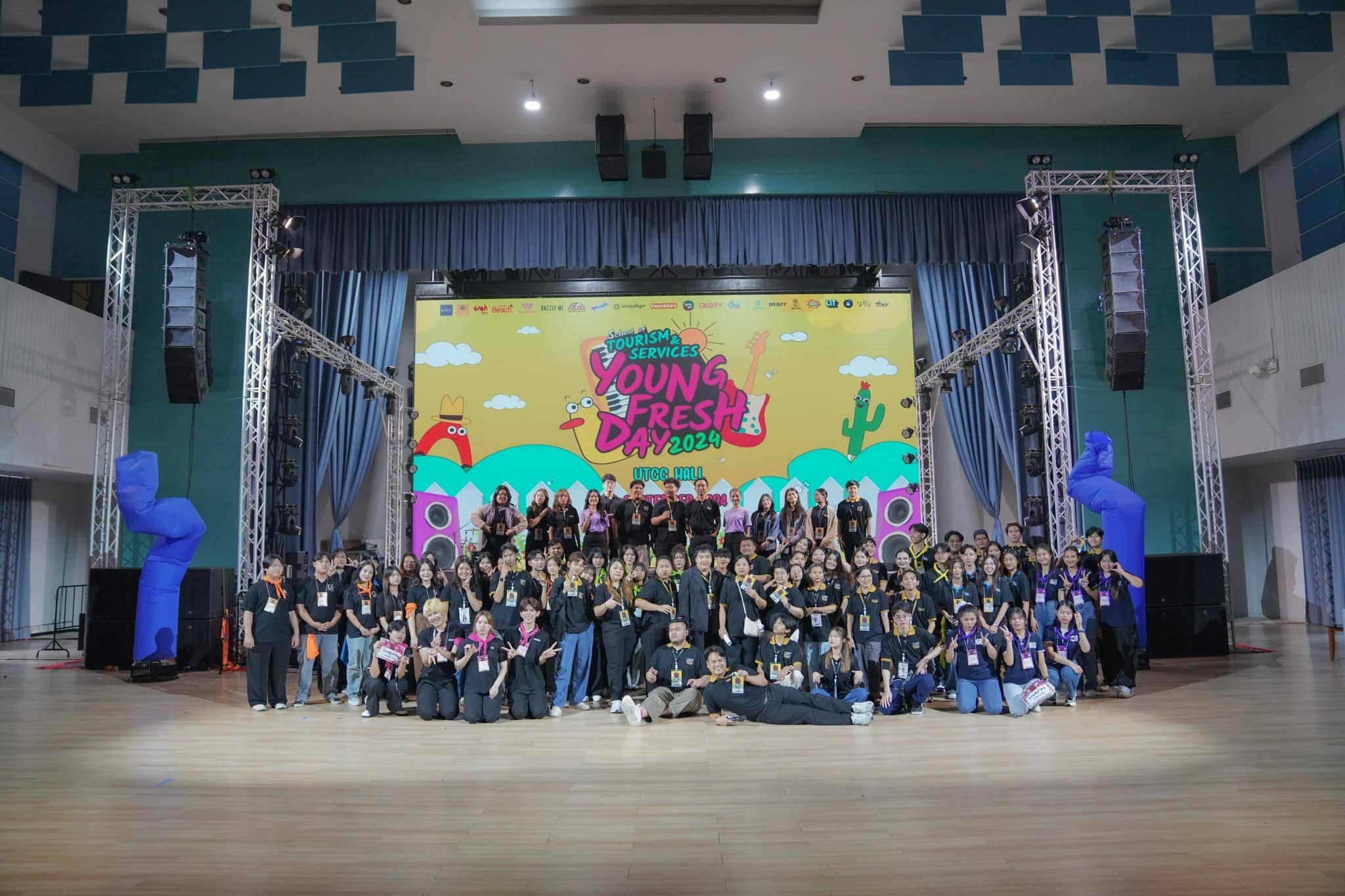 UTCC Hall สั่นสะเทือน! งาน TS YOUNG FRESH DAY 2024 คณะการท่องเที่ยวฯ สุดมันส์เกินต้าน