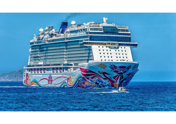 อุตสาหกรรมการท่องเที่ยวเรือสำราญ (Cruise Tourism Industry)