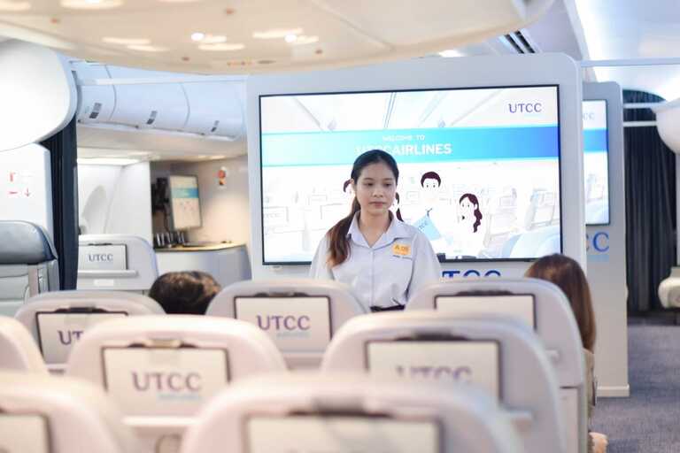 พี่คิตตี้ แคทลียา สาขาการจัดการธุรกิจการบิน จากโรงเรียนเทพศิรินทรสมุทรปราการ